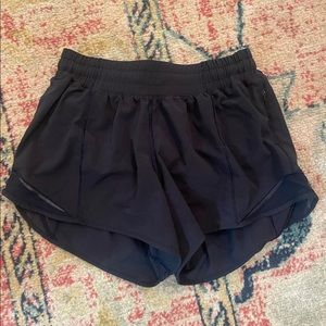 Lululemon shorts size 6